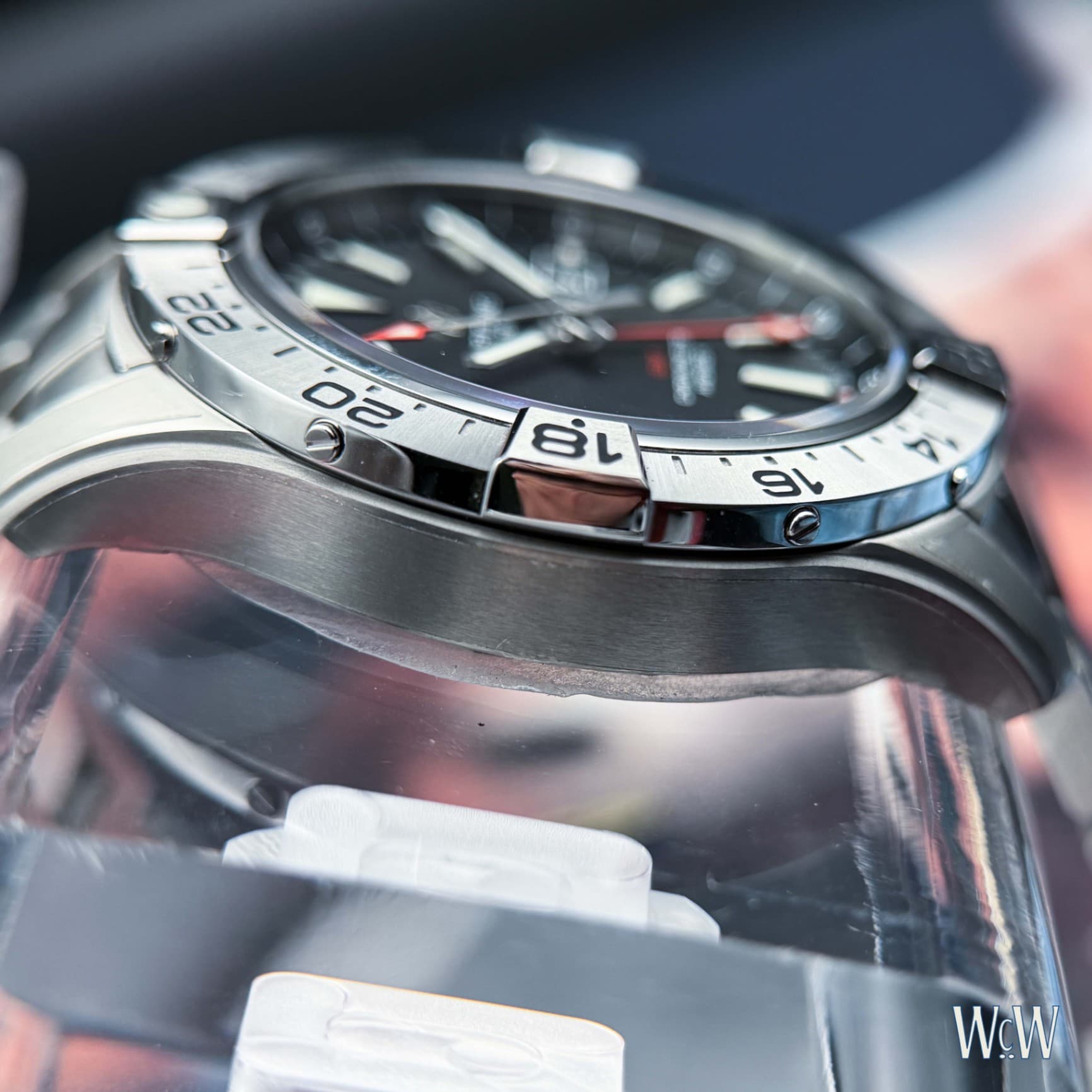 Breitling Avenger Automatic GMT 44