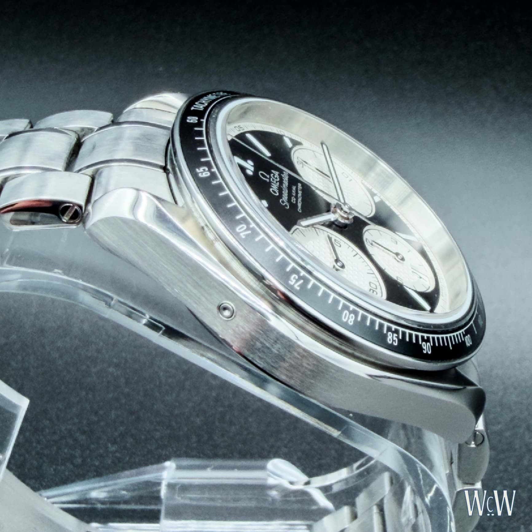 Omega Speedmaster Moonwatch