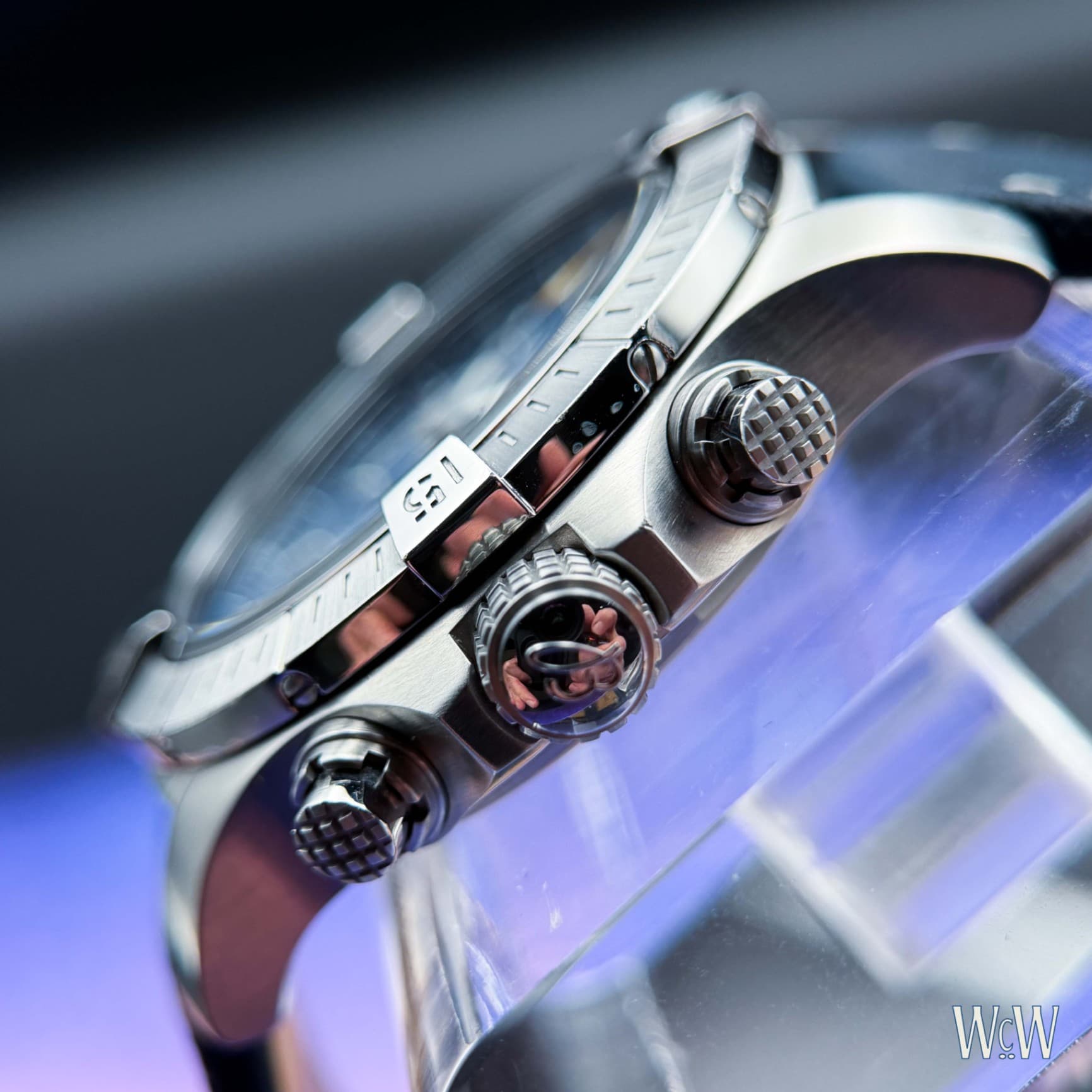 Breitling Avenger 44 Blue Dial Textile